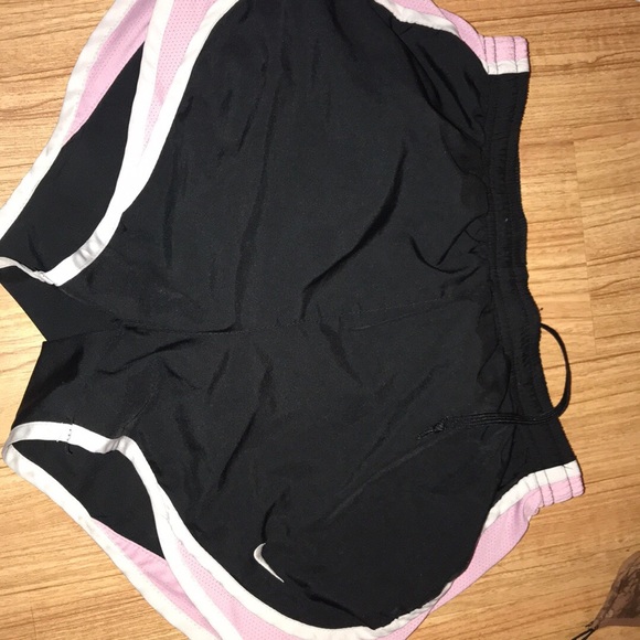 Nike short bundle - Picture 2 of 2